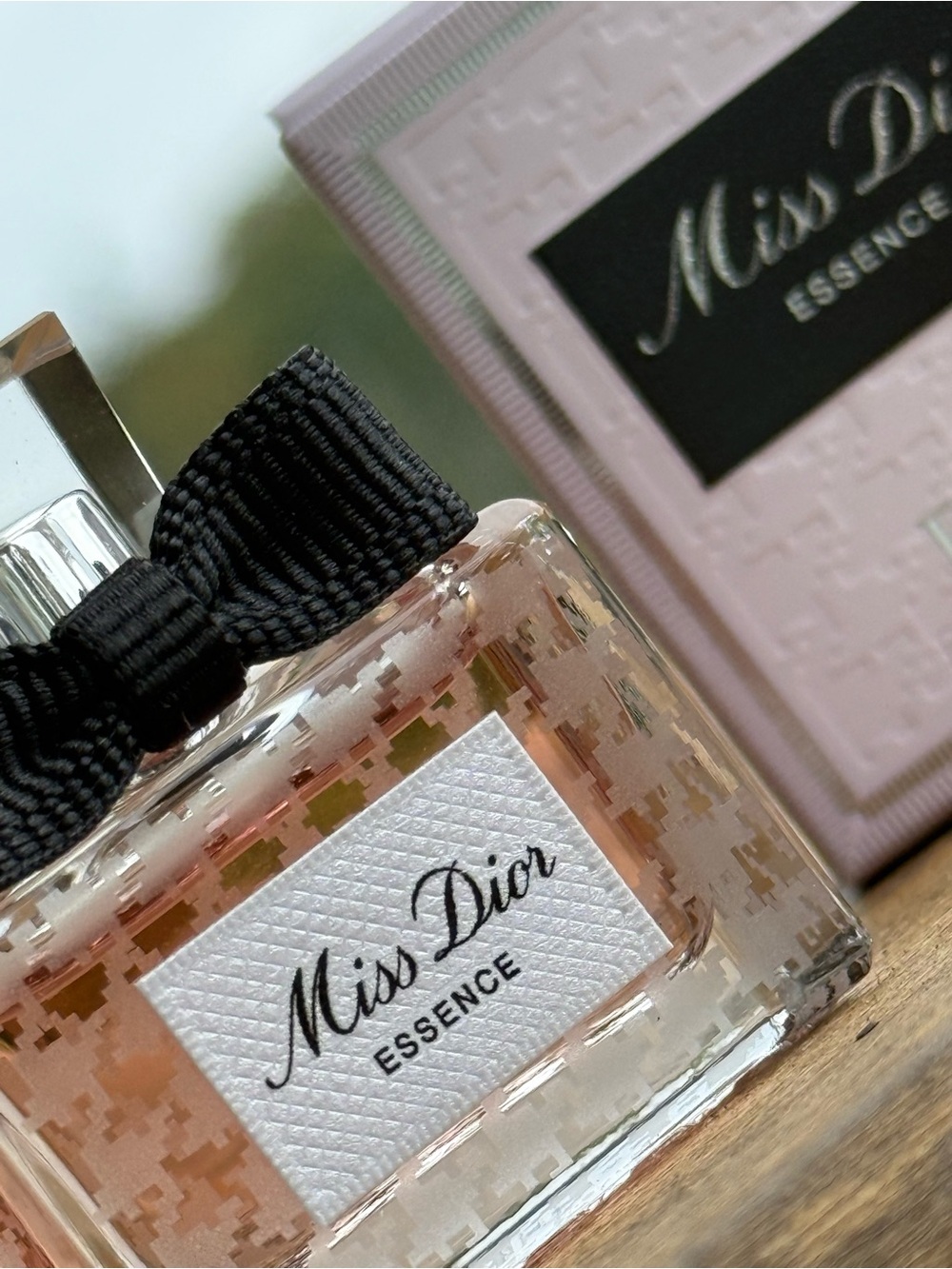 Dior Miss Dior Essence Mini